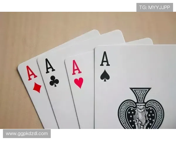 为扑克网页版设计创新界面布局，提升用户操作体验和视觉享受